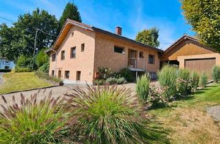 Haus kaufen in 57632 Flammersfeld, Flammersfeld - Bungalow mit Einliegerwohnung und Baugrundstück