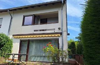 Haus kaufen in 61118 Bad Vilbel, Bad Vilbel - Reihenendhaus in Top-Waldrandlage