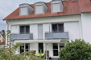 Wohnung kaufen in Blumenstraße 1a, 85235 Odelzhausen, 3-Zi.-DG-Whg. mit Balkon und sep. Essküche, Bj. 2013; Parkett, FBHZ, direkt in Odelzhausen
