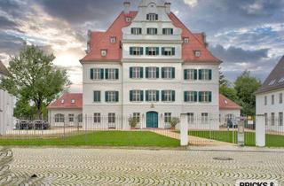 Wohnung kaufen in 86381 Krumbach, Wohnen im Schloss, stilvolle 1 Zimmerwohnung in Denkmalgeschütztem Anwesen