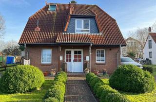 Wohnung kaufen in 25836 Garding, Charmante Dachgeschosswohnung - mit Terrasse und Garten -