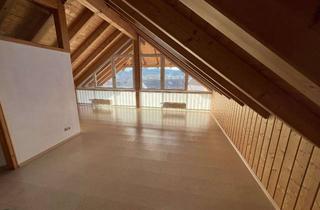 Wohnung mieten in 82377 Penzberg, Schöne 4-Zimmer-Dachgeschosswohnung auf 2 Ebene mit Sichtdachstuhl und Balkon in Pzb.