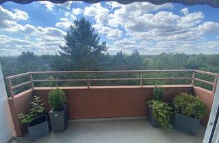 Wohnung mieten in Sandhöhe, 21465 Reinbek, Modernisierte 4-Zimmer-Wohnung mit Balkon und Einbauküche in Reinbek