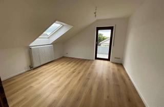 Wohnung mieten in Blumenstraße 20, 88400 Biberach an der Riß, Helle 2,5-Zimmer-Dachgeschosswohnung mit Balkon – frisch renoviert!