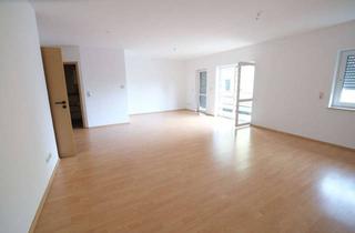 Wohnung mieten in Zeithstraße 39, 53721 Siegburg, Renoviert und bezugsbereit - 3 Zimmer, Balkon und zentral