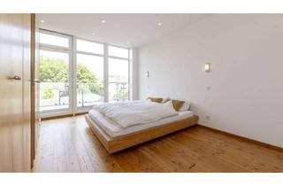 Wohnung mieten in Further Straße 178, 41462 Neuss, Stilvolle, gepflegte 2-Zimmer-Dachgeschosswohnung mit Terrasse in Neuss