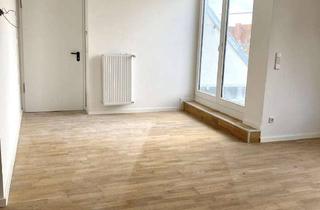 Wohnung mieten in Jägerstraße, 13595 Spandau, ERSTBEZUG: Exklusive 2-Raum-DG-Wohnung mit gehobener Innenausstattung mit Balkon in Berlin Spandau
