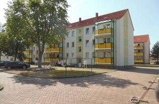 Wohnung mieten in Uelzener Str. 26, 29410 Salzwedel, mit Balkon im begrünten Wohnumfeld