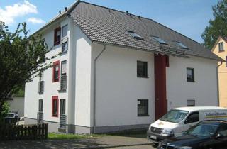 Sozialwohnungen mieten in Marburger Str. 80, 57223 Kreuztal, Zentrale 2 ZKB Wohnung, Marburger Str. 80, 57223 Kreuztal mit Balkon - WBS unbedingt erforderlich