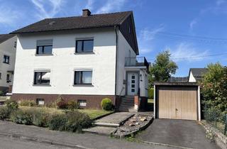 Haus kaufen in 57299 Burbach, Geräumiges Ein/Zweifamilienhaus in ruhiger Seitenstraße von Holzhausen!