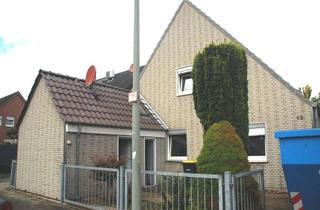 Haus kaufen in 48258 Greven, Charme trifft Potenzial: Sanierungsjuwel mit Hofidylle in bester Lage von Greven-Reckenfeld“