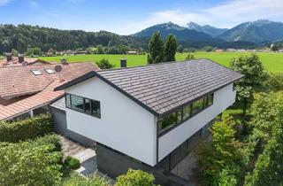 Haus kaufen in 87549 Rettenberg, Luxuriöses Domizil mit Garten, Pool & Sauna