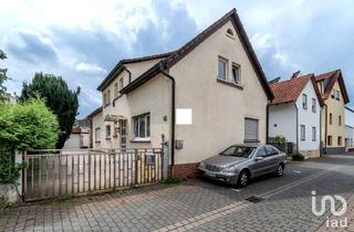 Haus kaufen in 63538 Großkrotzenburg, Viel Platz und sichere Mieteinnahmen - Zweifamilienhaus in Großkrotzenburg