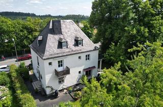 Villa kaufen in 95030 Innenstadt, stilvolle Stadtvilla mit traumhaft schönem Garten