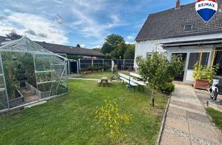Mehrfamilienhaus kaufen in 32130 Enger, Mehrfamilienhaus mit Baugrundstück in Enger – Platz für Ihre Träume!