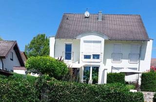 Haus mieten in 74366 Kirchheim, BESONDERE DHH MIT KAMIN! Attraktiv! Großzügig! Neuwertig!
