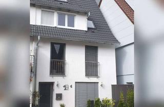 Haus mieten in Machtolfstraße 19-1, 75378 Bad Liebenzell, Stilvolle, neuwertige 5-Raum-Doppelhaushälfte mit geh. Innenausstattung und EBK in Möttlingen