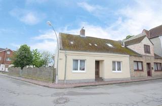 Haus mieten in 25764 Wesselburen, Zentral gelegene Doppelhaushälfte mit Garten in Südlage zu vermieten