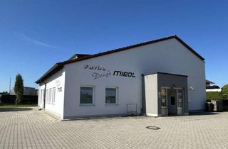 Gewerbeimmobilie mieten in 84384 Wittibreut, *Zentrale Lage*Vielseitig nutzbare Gewerbeeinheit mit acht Außenstellplätzen und Gartenfläche