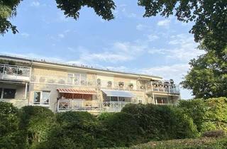 Wohnung kaufen in 22926 Ahrensburg, Helle 2,5-Zimmer-Wohnung mit Südbalkon und TG-Stellplatz (frei)
