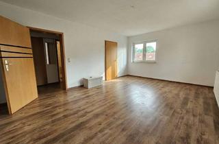 Wohnung mieten in 06679 Hohenmölsen, Moderne Eigentumswohnung mit parkähnlichem Garten, KfZ- Stellplatz, Keller in Kleinstadt