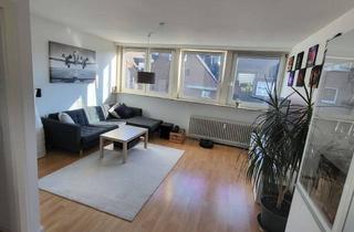 Wohnung mieten in 40229 Eller, Helle 3,5-Zimmer-Dachgeschosswohnung mit EBK im Süden von Düsseldorf