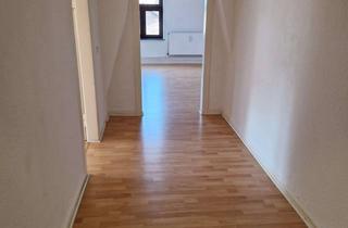 Wohnung mieten in Landstraße 57, 37269 Eschwege, 4-Zimmer-Dachgeschosswohnung mit Bahnanbindung in Niederhone zu vermieten
