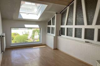 Wohnung mieten in 61137 Schöneck, Tolle 4-Zimmer-Wohnung: ruhige Lage, TOP- Anbindung nach Frankfurt - Balkon & Gartenmitbenutzung –