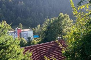 Haus kaufen in 78098 Triberg im Schwarzwald, 2-Familienhaus mit Photovoltaik & Traumlage in Triberg – 369.000 € VB