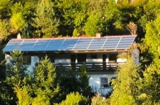 Einfamilienhaus kaufen in 78098 Triberg, Einfamilienhaus mit Photovoltaik, Wärmepumpe & Traumlage in Triberg – 369.000 € VB