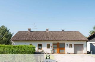 Haus kaufen in 84163 Marklkofen, *** Ein- bis Zweifamilienhaus zur Sanierung auf knapp 1000qm Grundstück in einmaliger Lage ***