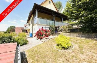 Einfamilienhaus kaufen in 91086 Aurachtal, Wohnen mit Weitblick: Gepflegtes Einfamilienhaus mit PV-Anlage und großem Grundstück