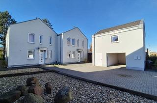 Doppelhaushälfte kaufen in 53909 Zülpich, "2 Häuser, 1 Grundstück!" Generationenwohnen oder Teilvermietung?