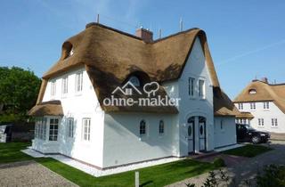Doppelhaushälfte kaufen in 25938 Dunsum, RESERVIERT: Föhr: Friesisches Schmuckstück für Insel-Liebhaber!