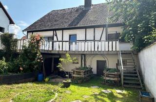 Einfamilienhaus kaufen in 35415 Pohlheim, Großzügiges Wohnhaus in zentraler Wohnlage von Pohlheim Dorf-Güll