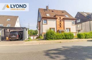 Haus kaufen in 44866 Bochum, Bochum - Dreifamilienhaus in ruhiger Lage mit 7 Garagen in Bochum-Wattenscheid!