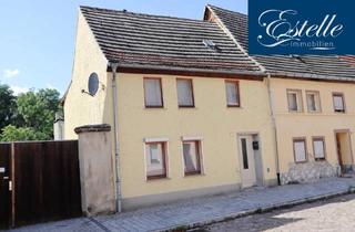 Haus kaufen in 06780 Zörbig, Zörbig - Kein grüner Daumen notwendig - Gasheizung von 2021 - Terrasse