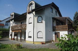 Mehrfamilienhaus kaufen in 97318 Kitzingen, Kitzingen - Mehrfamilienhaus, Optionen: Großfamilie, Investor, Vermietobjekt