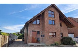 Mehrfamilienhaus kaufen in 41516 Grevenbroich, Grevenbroich - Solides 2.5 Parteien Haus mit freier 5 Zimmer Wohnung von privat