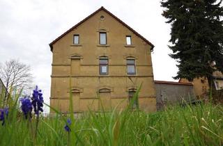 Haus kaufen in 04600 Altenburg, Altenburg - Wohnhaus, 2 Garagen, großer Garten