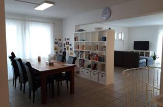 Wohnung kaufen in Alte Bergstr. 27, 64342 Seeheim-Jugenheim, Erdgeschoss Eigentumswohnung, Balkon, Garage, Stellplätze