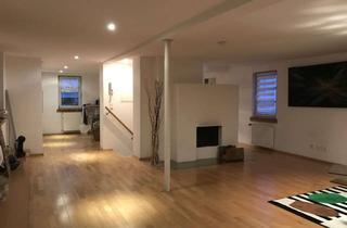 Wohnung mieten in 60528 Niederrad, Exklusive 2-Raum-Maisonette-Wohnung mit Terasse und Einbauküche in Frankfurt am Main