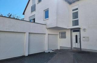 Wohnung mieten in 65795 Hattersheim, Pfiffig geschnittene, helle 2 Zi. Dachgeschosswohnung in 5 Fam. Haus in ruhiger Wohnlage