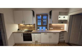 Wohnung mieten in 83714 Miesbach, Sanierte, sonnige 3-Zimmer-Altbauwohnung im Stadtzentrum von Miesbach