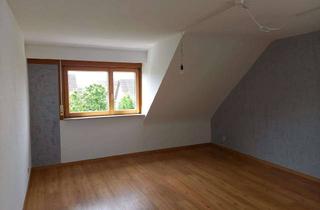 Wohnung mieten in 71088 Holzgerlingen, Schöne helle 4-Zimmer-DG-Wohnung mit EBK in Holzgerlingen