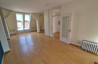 Wohnung mieten in Rheingaustraße, 12161 Friedenau, 5 Zimmer DG ohne Fahrstuhl