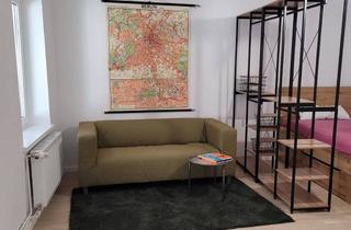Wohnung mieten in 10115 Mitte, Neu renoviert: möblierte 1-Zimmer-Wohnung mit Balkon und Einbauküche in Berlin Mitte