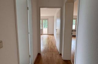 Wohnung mieten in Goethestraße 127, 63477 Maintal, Frisch gestrichene und attraktive 2 Zimmerwohnung mit Balkon und PKW Stellplatz