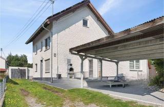 Haus kaufen in 89257 Illertissen, Familienhaus in Illertissen-Tiefenbach: Charme trifft auf großes Potenzial