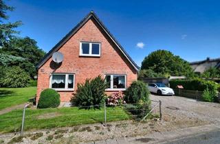 Einfamilienhaus kaufen in 24376 Rabel, Einfamilienhaus mit integrierter ELW im DG insg. 5 Zimmer - großer Garten mit Garage in Ostsee Nähe!